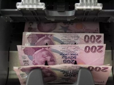 В Турции повысят зарплаты 600 тысячам госслужащих: подписано новое соглашение