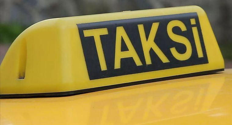 В Стамбуле у двух такси отозвали лицензии за обман туристов