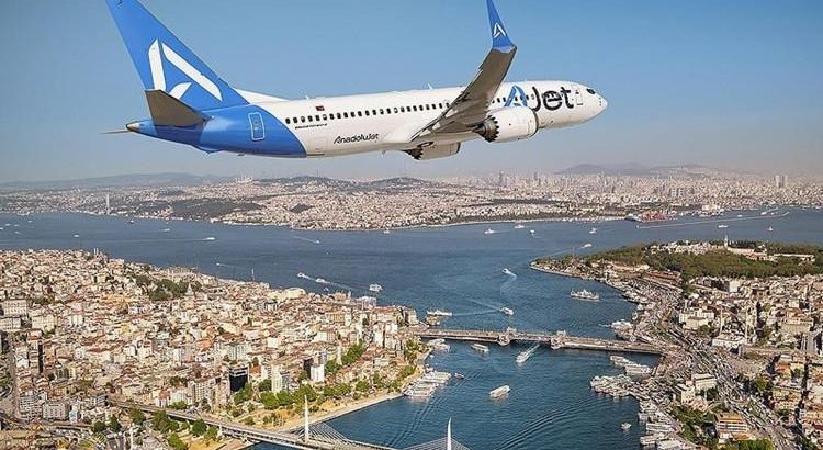AJet предлагает большие скидки для путешествий с компанией!