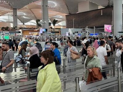 Аэропорты Стамбула приняли больше пассажиров, чем всё население Турции