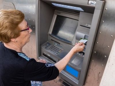 Январский сюрприз для пенсионеров: 4 сценария повышения пенсий 💰