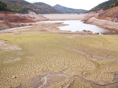 Бурса — без воды: в «городе источников» пересохли водохранилища