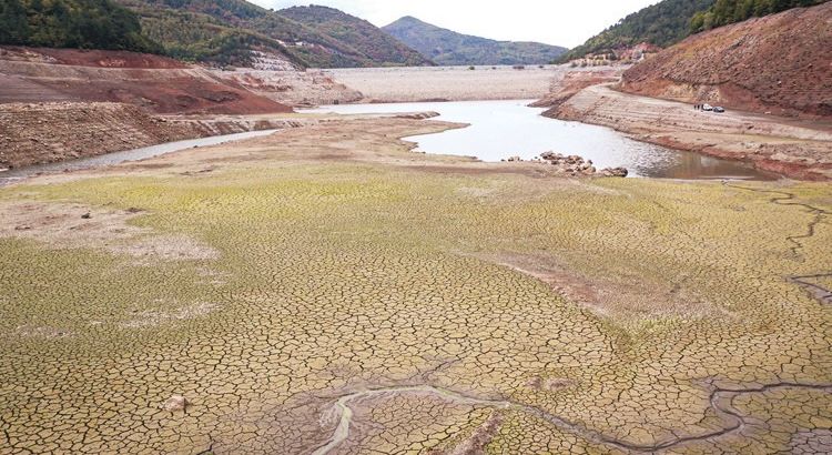 Бурса — без воды: в «городе источников» пересохли водохранилища
