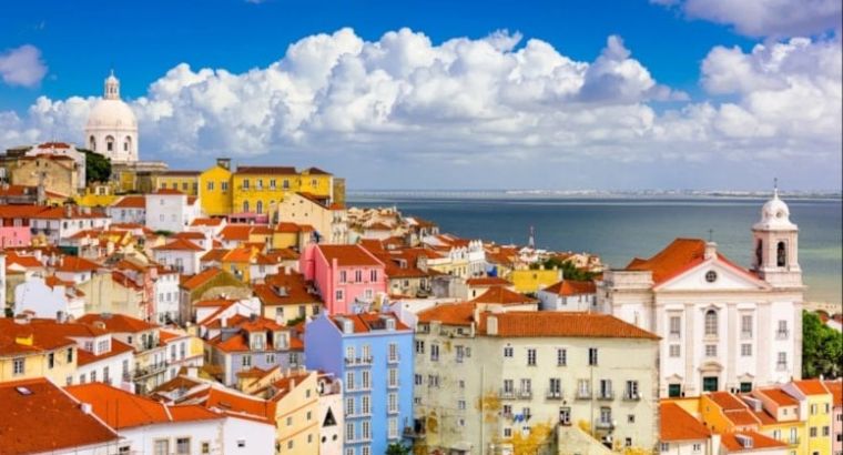 Туркам с доходом от 43 тыс. лир откроется путь к ВНЖ в ЕС