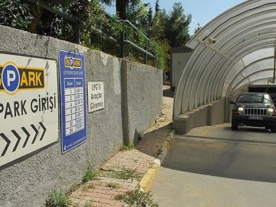 В Стамбуле резко подорожают парковки İSPARK: рост цен — до 62,5%