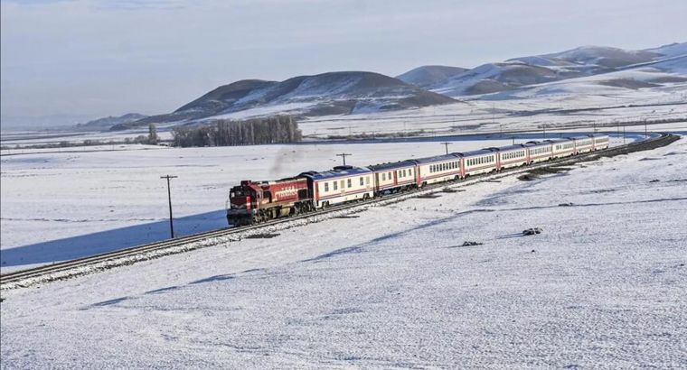 Туристический Восточный экспресс открыл зимний сезон: цены на билеты