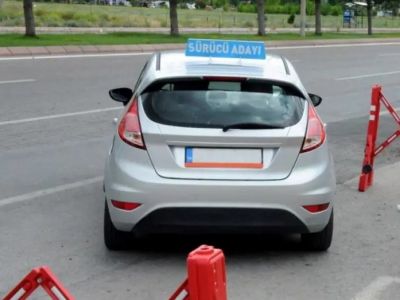 Конституционный суд Турции отменил норму, позволяющую аннулировать права у кандидатов-водителей