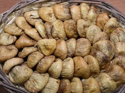 Цены на сухофрукты резко выросли! В прошлом году — 900 лир, сегодня — 1800 лир