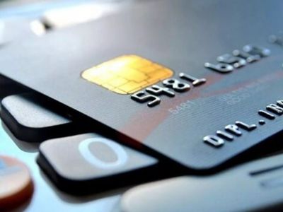 В Турции вступили в силу новые правила для переводов и наличных операций