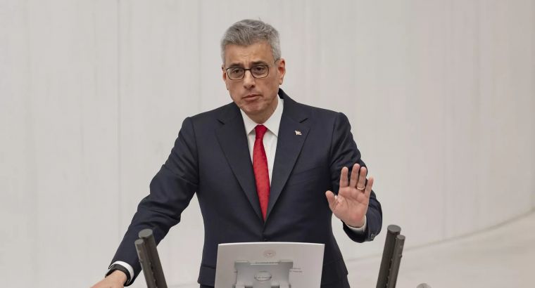 Министр здравоохранения Турции: готовится закон о сокращении зон для курения и сцен с сигаретами