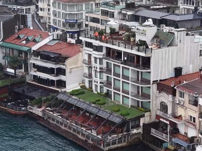 В Стамбуле снесли незаконные конструкции в Bebek Otel