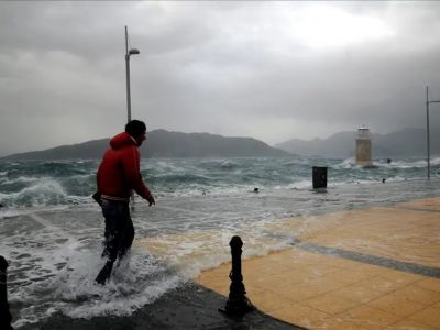 В Стамбуле ожидаются сильный лодос и дожди: предупреждение для 17 провинций