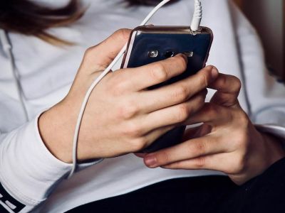В Турции готовят новые ограничения соцсетей для детей