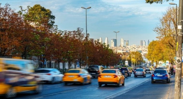 Конец «пиратским» такси: штраф до 100 000 TL и изъятие прав