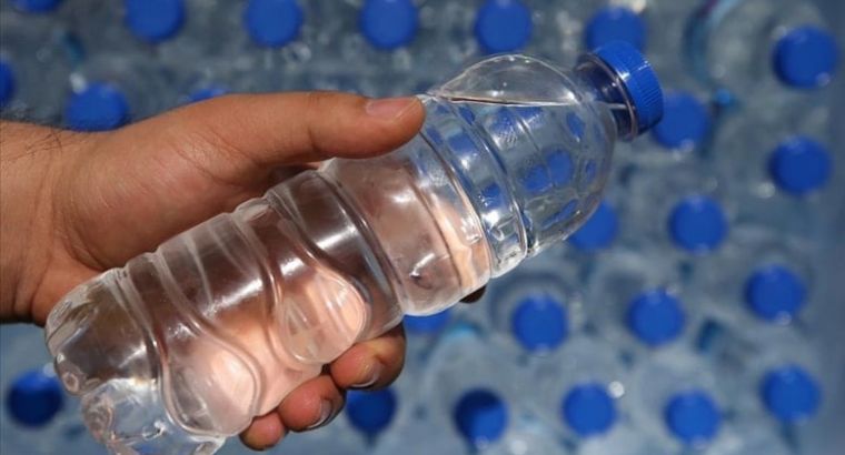 В Турции оштрафовали кафе за 600 лир за три бутылки воды