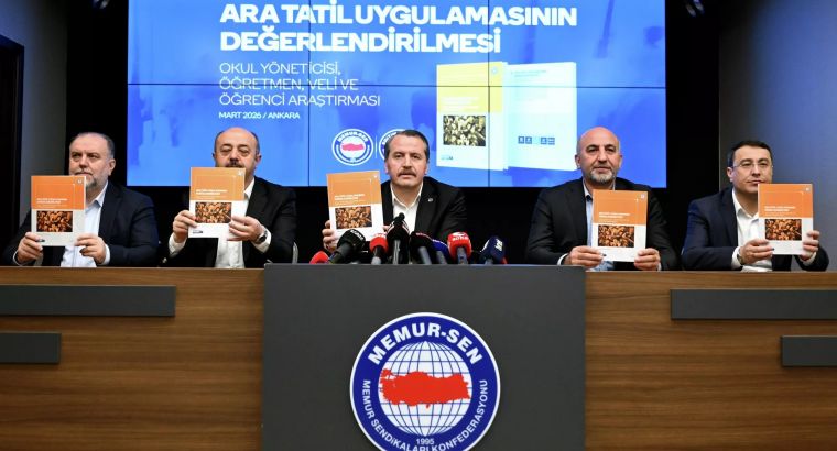 В Турции обсудили отмену школьных каникул