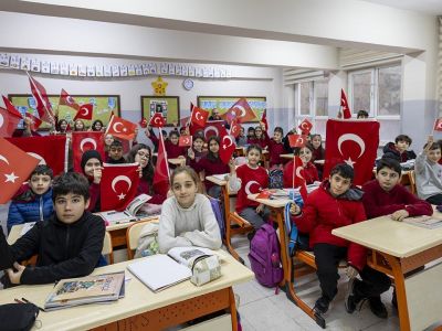 В школах Турции начинаются вторые каникулы