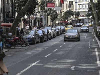 Посещаемость Нишанташи упала почти вдвое
