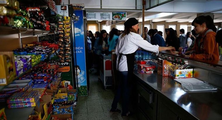 🏫 В турецких школах запретят продажу вредных продуктов