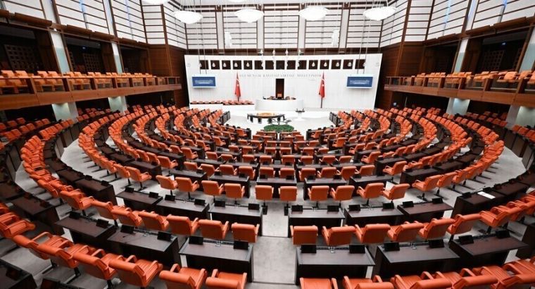 Парламент Турции во вторник рассмотрит ряд важных законопроектов