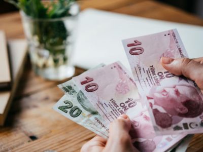 В Турции ускорился рост цен на продукты: опубликованы новые данные Türk-İş