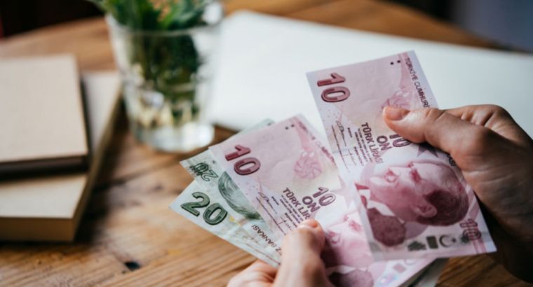 В Турции ускорился рост цен на продукты: опубликованы новые данные Türk-İş