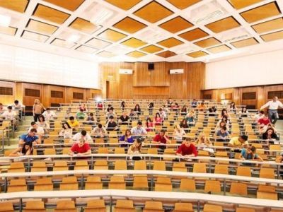 Частные университеты Турции резко подняли стоимость обучения: цены выросли до 159%