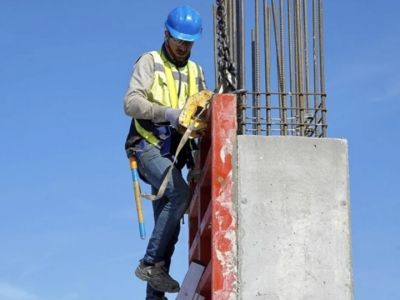 Каждый пятый иностранный работник в Турции имеет высшее образование