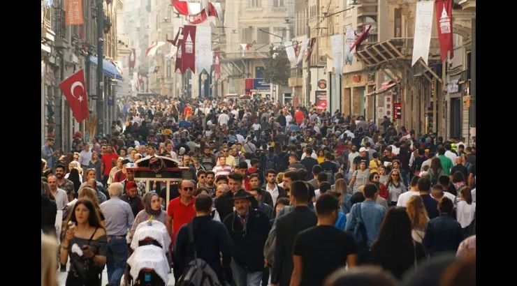 🇹🇷 Турция обгоняет мир по продолжительности жизни!