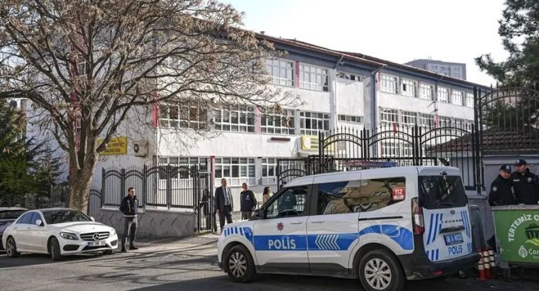 В школах Турции усилят меры безопасности: планируется нанять 30 тысяч сотрудников охраны