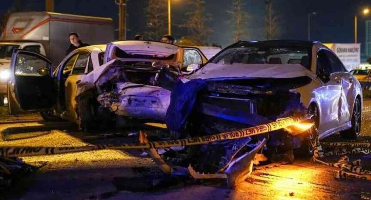 В Турции раскрыли схему с данными 253 тысяч пострадавших в ДТП
